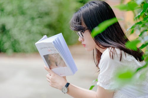 自考科目考完后，可以马上申请毕业吗？(图1)