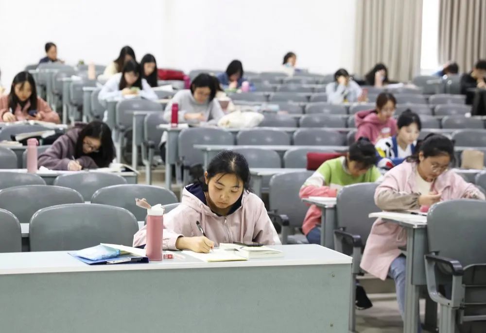 成人中专学历提升介绍(图4)
